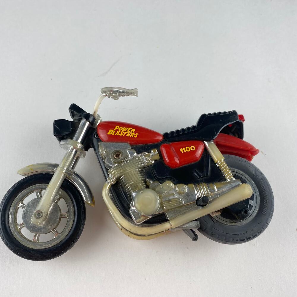 Vintage Toy Motorcycle Lot of 4 Yamaha VMAX Hot Wheels BMW Power Blasters